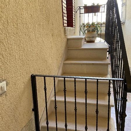 Antico Borgo Bed & Breakfast Fornelli Luaran gambar